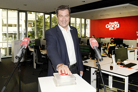 Ministerpräsident Dr. Markus Söder eröffnete am 14.07.2020 das neue Sendezentrum von Gong 96,3 - Eröffnung des neuen Sendezentrums von Radio Gong 96,3 in München  Agency People Image (c) Michael Tinnefeld